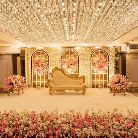 Готель Radisson Blu Kaushambi Delhi Ncr Ґазіабад Екстер'єр фото