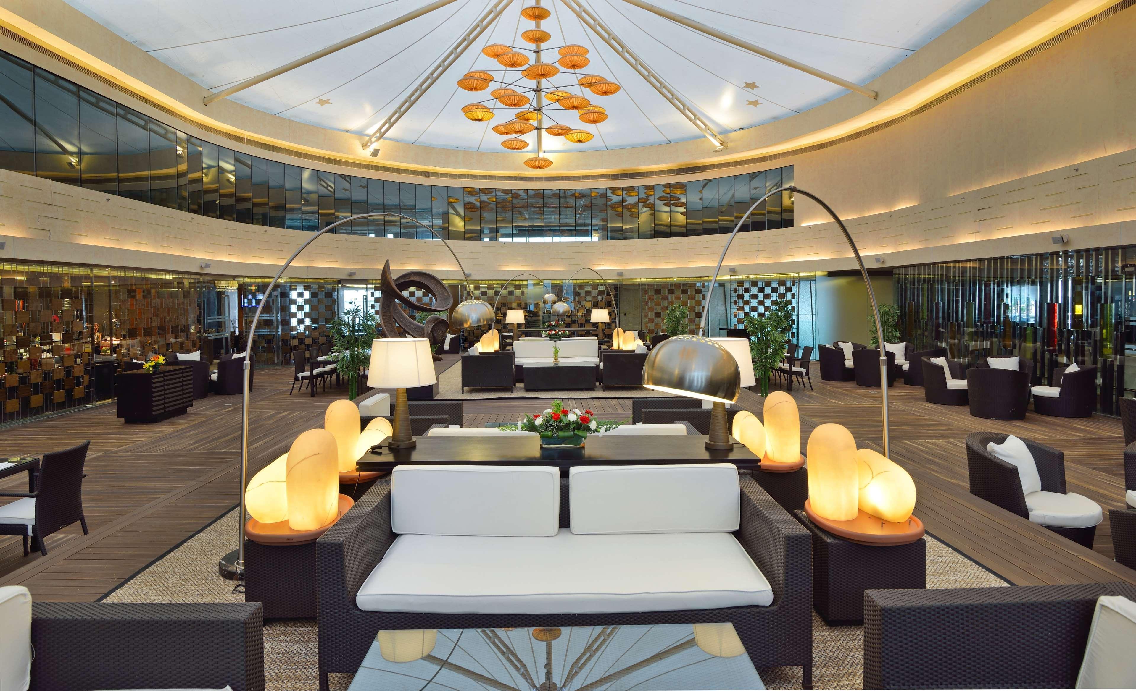 Готель Radisson Blu Kaushambi Delhi Ncr Ґазіабад Екстер'єр фото