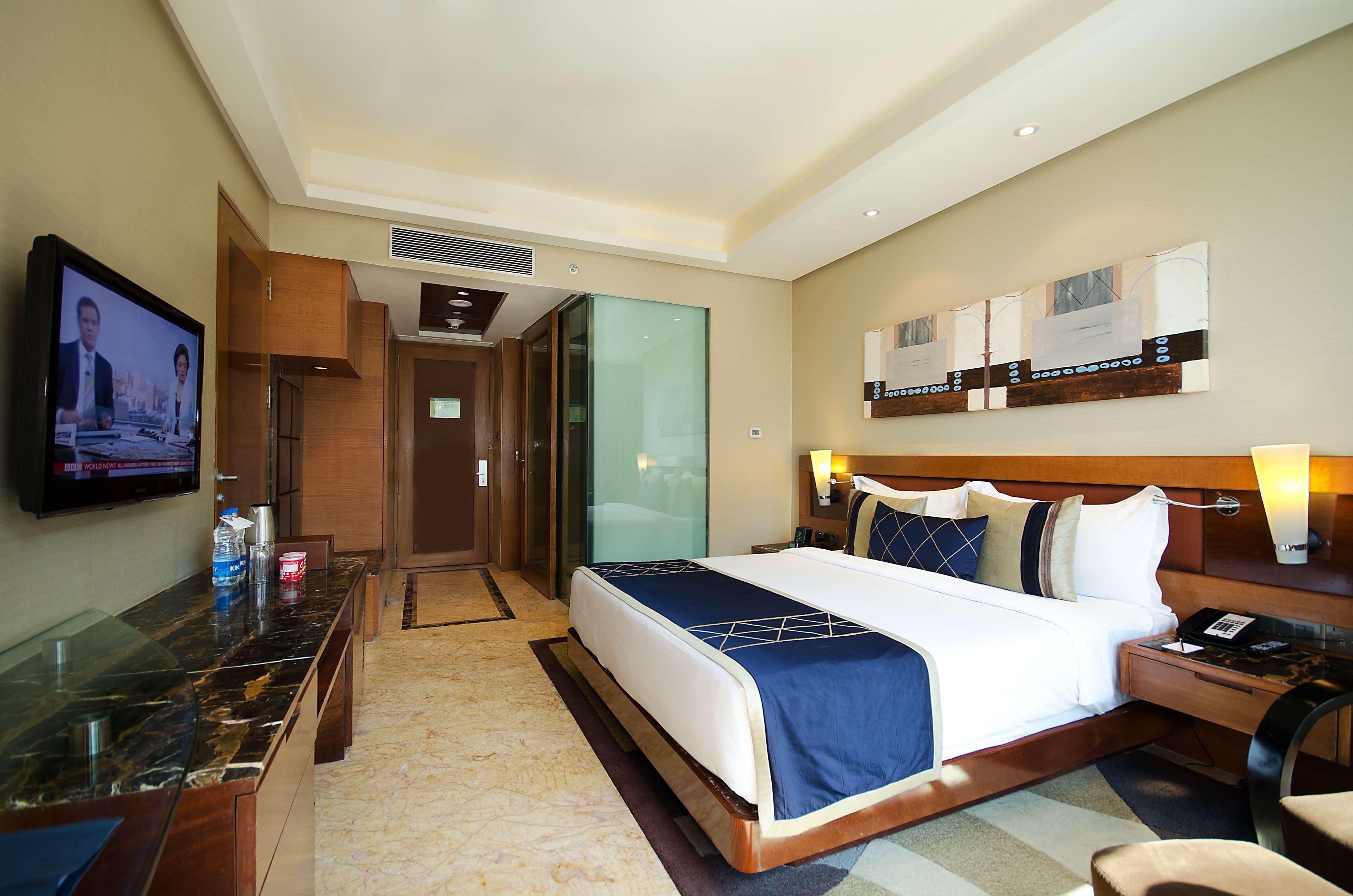 Готель Radisson Blu Kaushambi Delhi Ncr Ґазіабад Екстер'єр фото