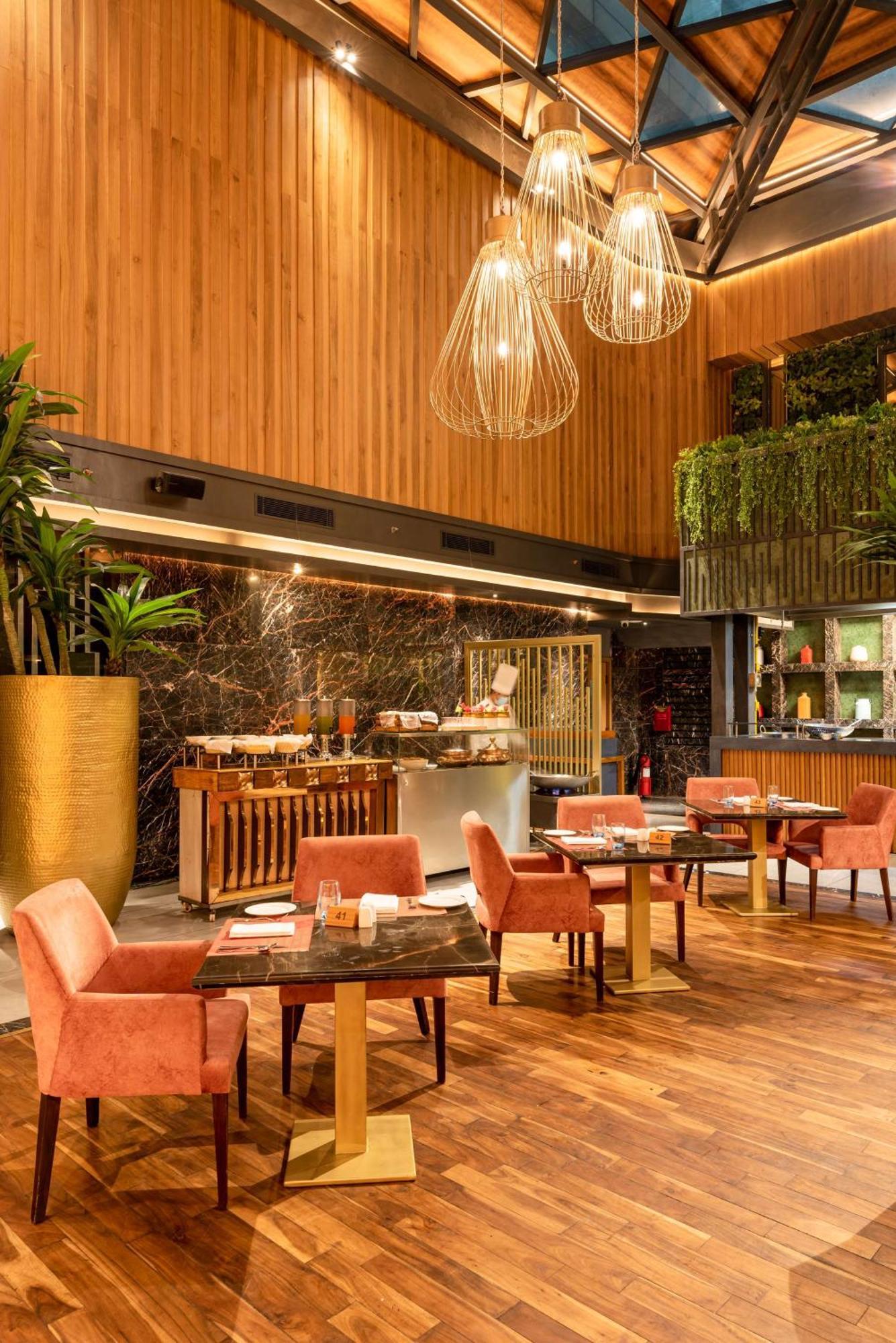 Готель Radisson Blu Kaushambi Delhi Ncr Ґазіабад Екстер'єр фото
